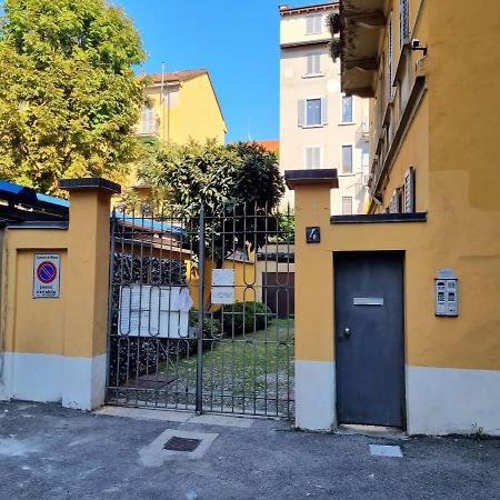 Relaxing Apartment In The Heart Of Milán Exterior foto