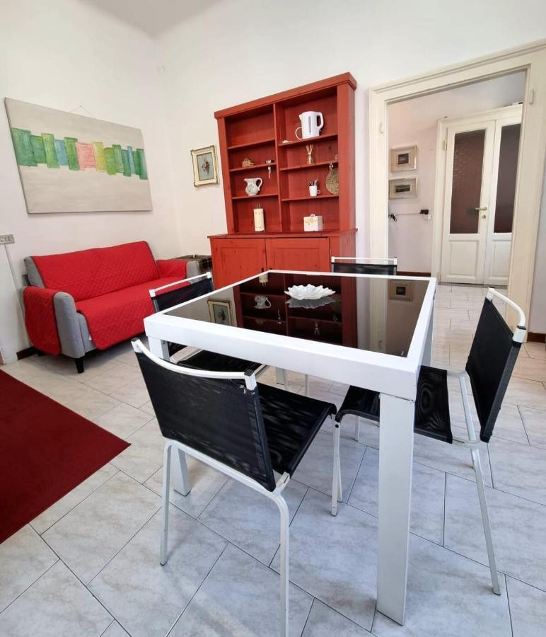 Relaxing Apartment In The Heart Of Milán Exterior foto